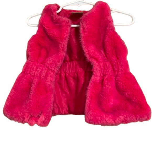 First Impressions Baby Girls Vibrant Pink Faux Fur Little Vest Sz-6-9 Months - Picture 1 of 3